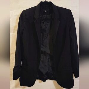 NWOT H&M Black Blazer